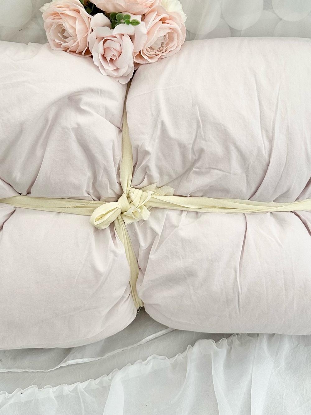 Simply Shabby Chic Full /Twin Comforter Ruffled Edges Pink 73 X 90” *Cleaned* - Picture 4 of 9